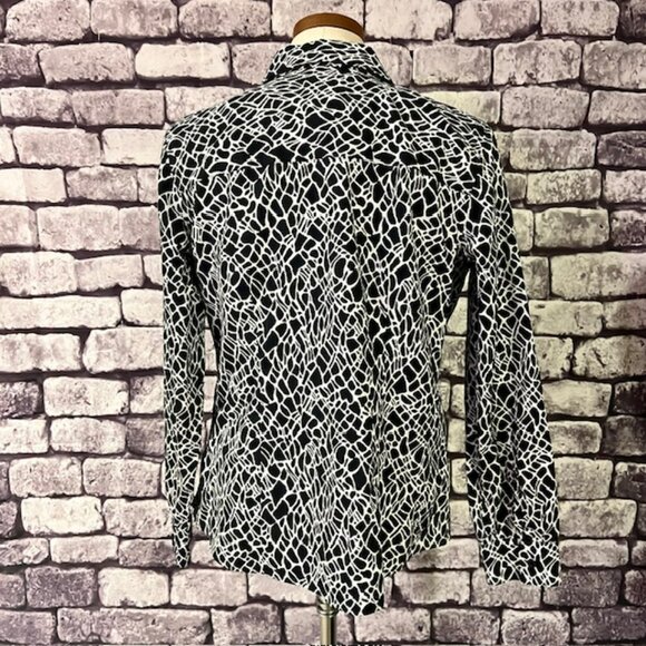 Chico's Black & White No-Iron Button Down Blouse Size M - Picture 6 of 9
